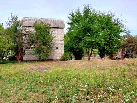 будинок за адресою Центральна, 1