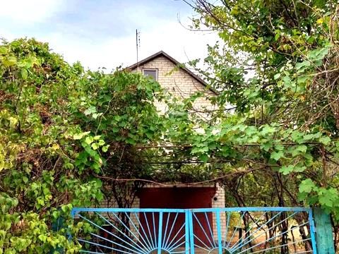 будинок за адресою Центральна, 1