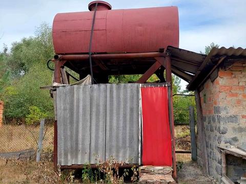 будинок за адресою Центральна, 1