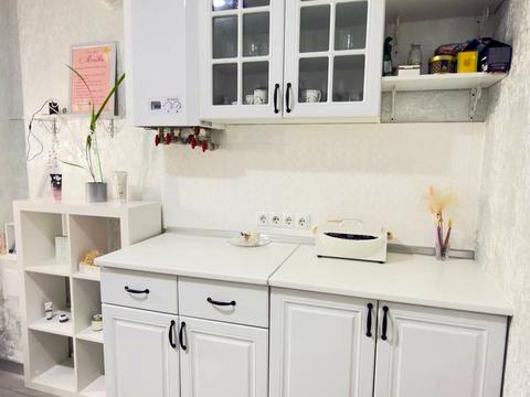 комерційна за адресою с. Святопетрівське, Лесі Українки бульв., 18-В