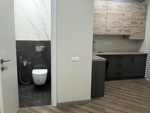 комерційна за адресою Університетська вул., 2ф/2