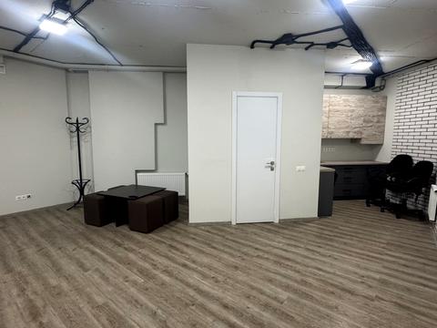 комерційна за адресою Університетська вул., 2ф/2