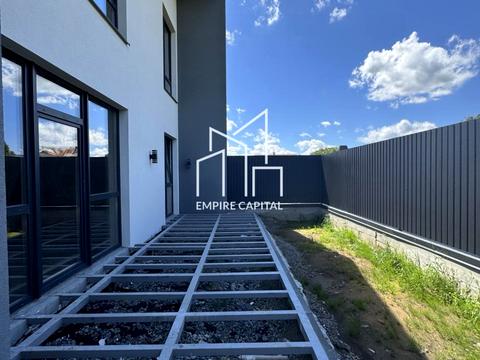 будинок за адресою Степана Бандери вул.