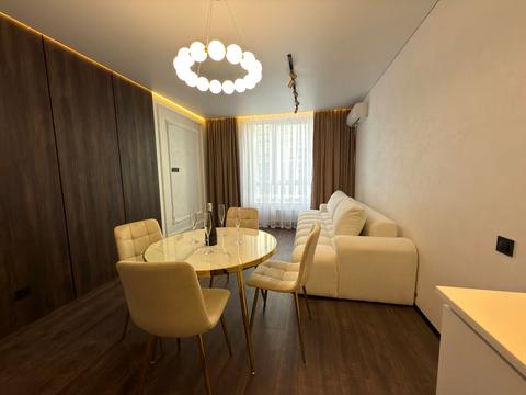 квартира за адресою Олександра Олеся вул., 10