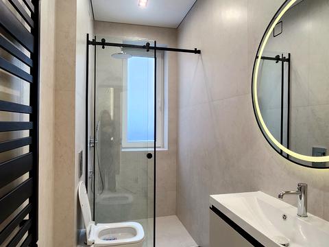 будинок за адресою Вишнева вул.