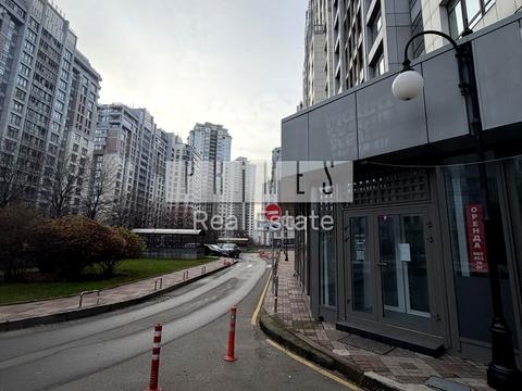 комерційна за адресою Андрія Верхогляда вул. (Михайла Драгомирова), 12