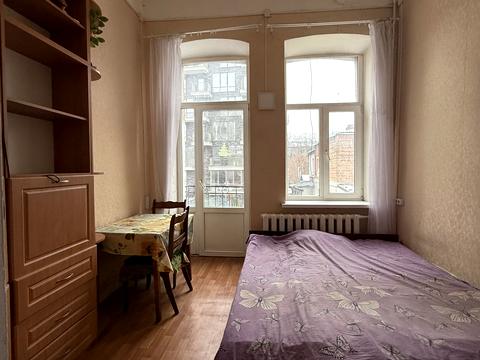 квартира за адресою Писаржевського вул., 18