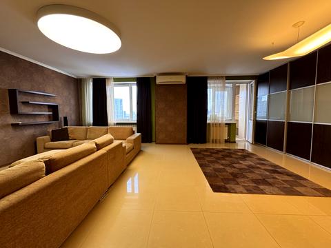 квартира за адресою В'ячеслава Чорновола вул., 20