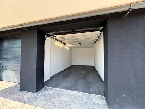 паркоместо по адресу Юліана Пелеша ул., 3