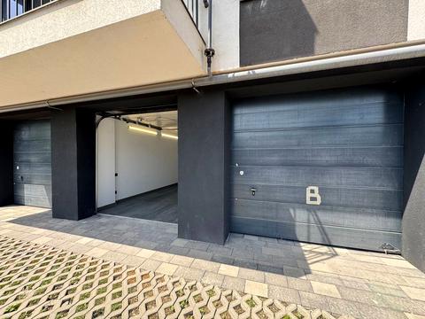 паркоместо по адресу Юліана Пелеша ул., 3