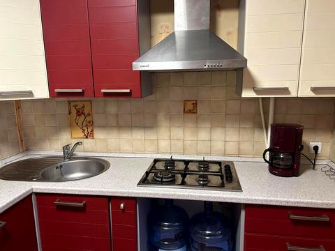 квартира за адресою Ревуцького вул., 25