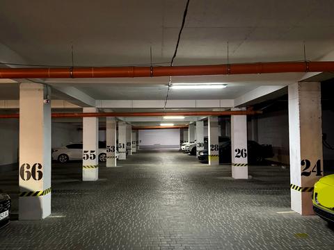 паркоместо по адресу Алексея Вадатурского ул. (Маршала Малиновского), 16б