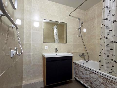 квартира за адресою Миколи Вінграновського вул., 2