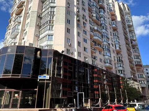 паркоместо по адресу Алексея Вадатурского ул. (Маршала Малиновского), 16б