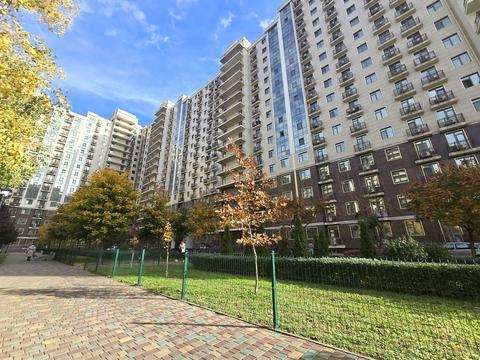 квартира за адресою Перлинна вул., 3