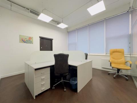 комерційна за адресою Євгена Коновальця вул. (Щорса), 44Б