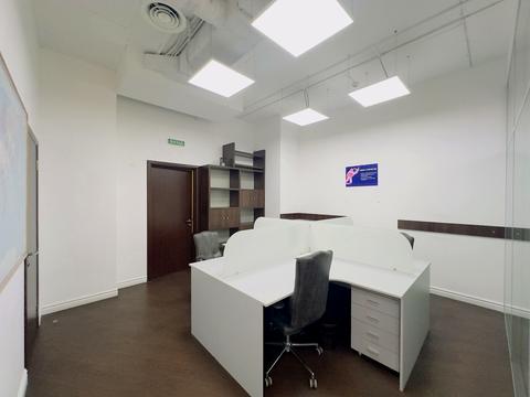 комерційна за адресою Євгена Коновальця вул. (Щорса), 44Б