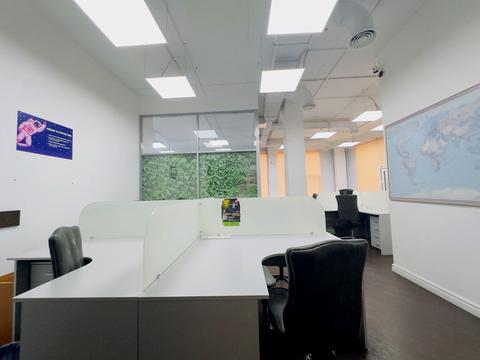 комерційна за адресою Євгена Коновальця вул. (Щорса), 44Б