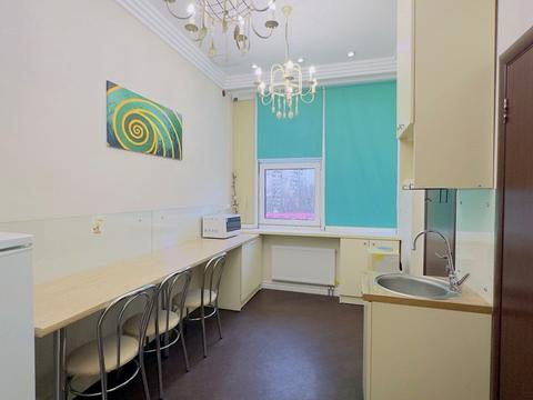 комерційна за адресою Євгена Коновальця вул. (Щорса), 44Б