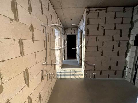 квартира за адресою Причальна вул., 10