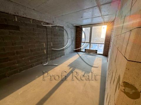 квартира за адресою Причальна вул., 10