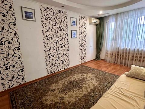 квартира за адресою Івана Мазепи вул. (Мануїльського), 88