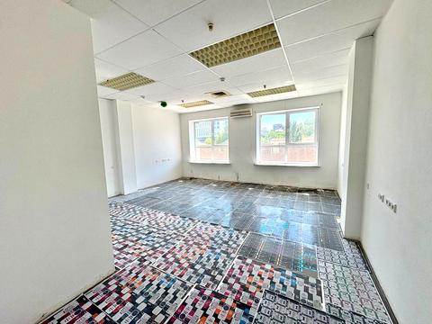 комерційна за адресою Лазаря Глоби вул. (Андрія Фабра), 4