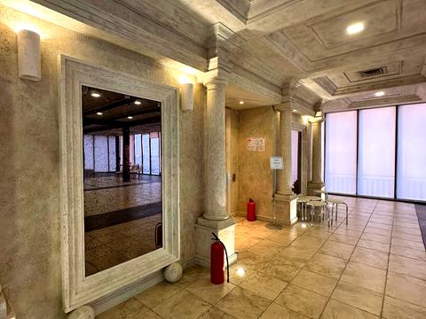 комерційна за адресою Ніни Строкатої вул. (Буніна), 10