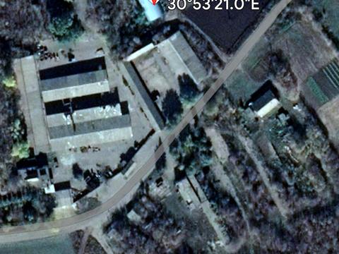 комерційна за адресою Миру, 4