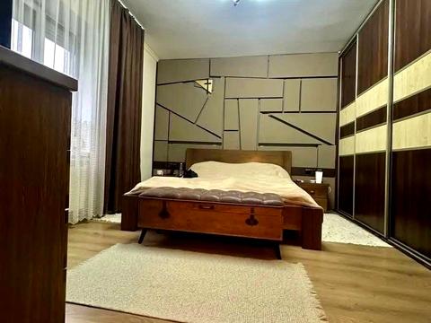 дом по адресу Нахимова ул.