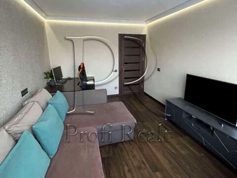 квартира за адресою Володимира Івасюка просп. (Героїв Сталінграду), 9