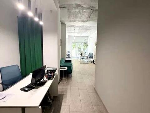 коммерческая по адресу Дмитрия Яворницкого просп. (Карла Маркса), 5