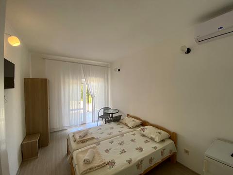 комерційна за адресою студенська, 27