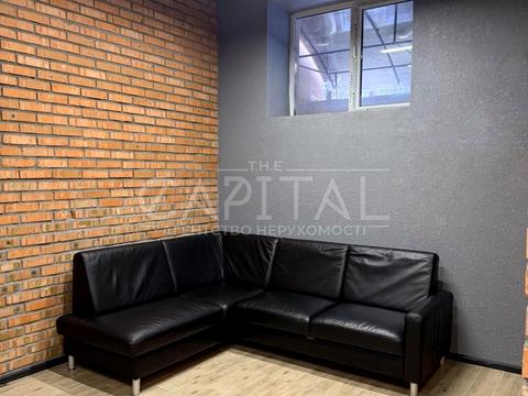 комерційна за адресою Свободи вул., 26/20