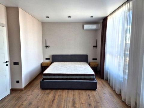 квартира за адресою Київ, Олеся Бердника вул., 1-Д