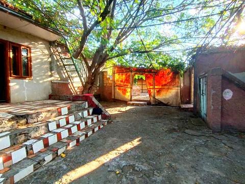 будинок за адресою с. Болгарка, Варненьска, 2