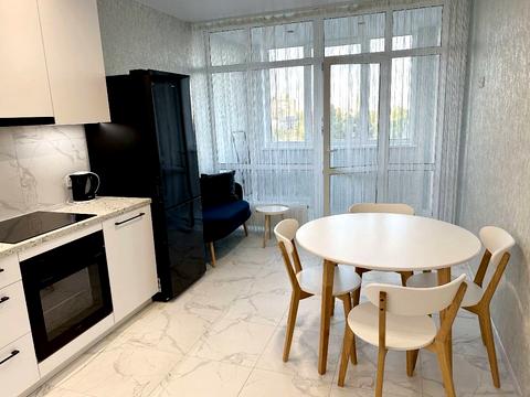 квартира за адресою Євгена Сверстюка вул. (Марини Раскової), 6-Е