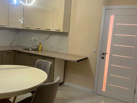 квартира по адресу Івана Фогарашія ул., 17