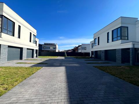 дом по адресу Вишнёвая ул.