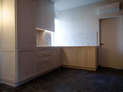 комерційна за адресою Еспланадна вул., 32в