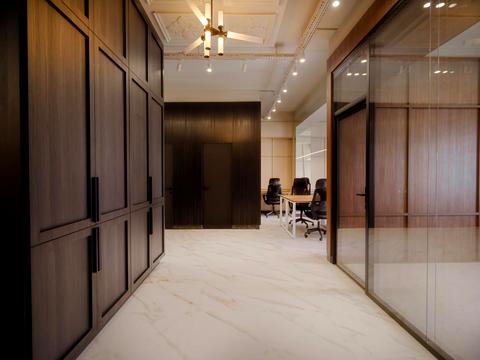 комерційна за адресою Еспланадна вул., 32в