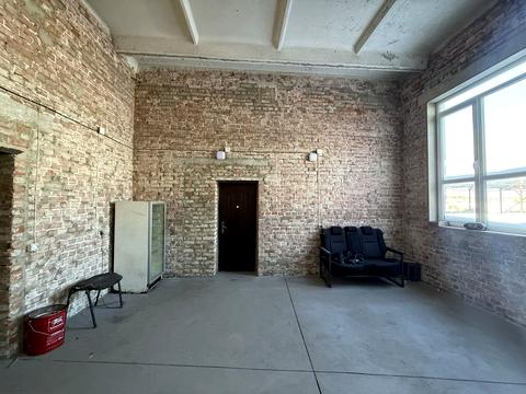 коммерческая по адресу Лесі Українки, 34