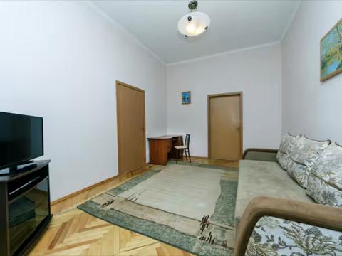 квартира за адресою Басейна вул., 3