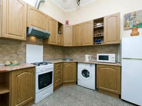 квартира за адресою Басейна вул., 3