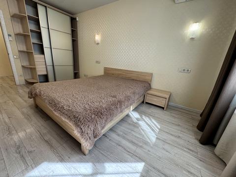 квартира за адресою Анни Ахматової вул., 24