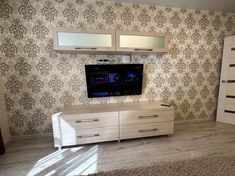 квартира за адресою Анни Ахматової вул., 24