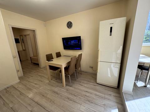 квартира за адресою Анни Ахматової вул., 24