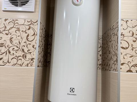 квартира за адресою Анни Ахматової вул., 24