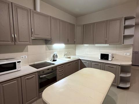 квартира за адресою Дарницький бульв., 8-Б