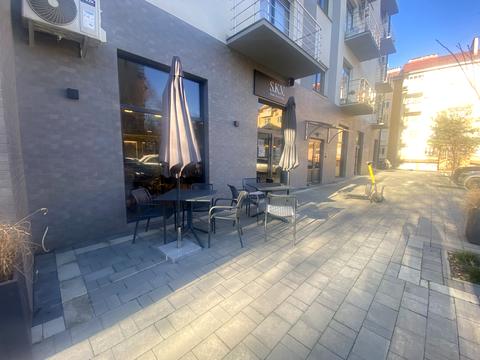 комерційна за адресою Володимирська вул., 75